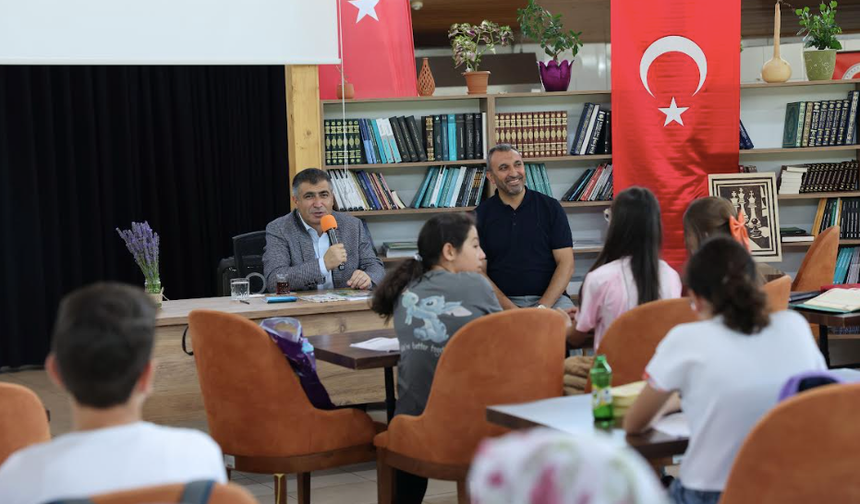 Aktekin, Camlı Köşk'te Kur’an Kursu Öğrencileriyle Buluştu