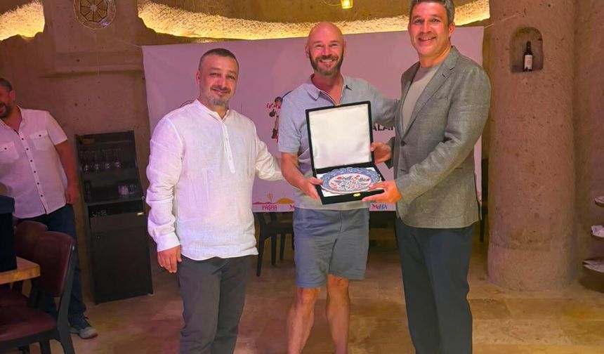 Aslanbay, Kapadokya Balon Festivalinin kapanış galasına katıldı
