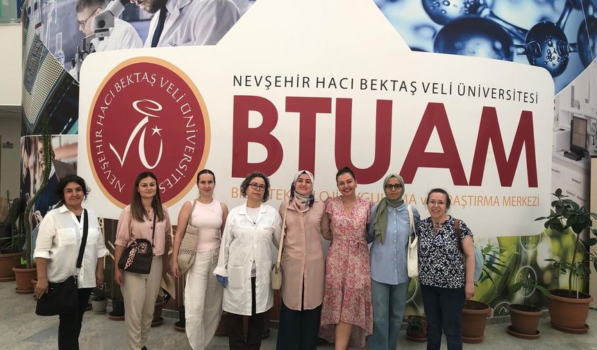 Polonyalı Heyete Biyomalzemeler Üzerinde Antibakteriyel Test Eğitimi