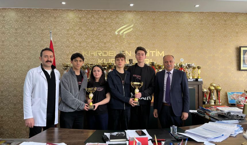 Kardelen Koleji Türkiye finalinde