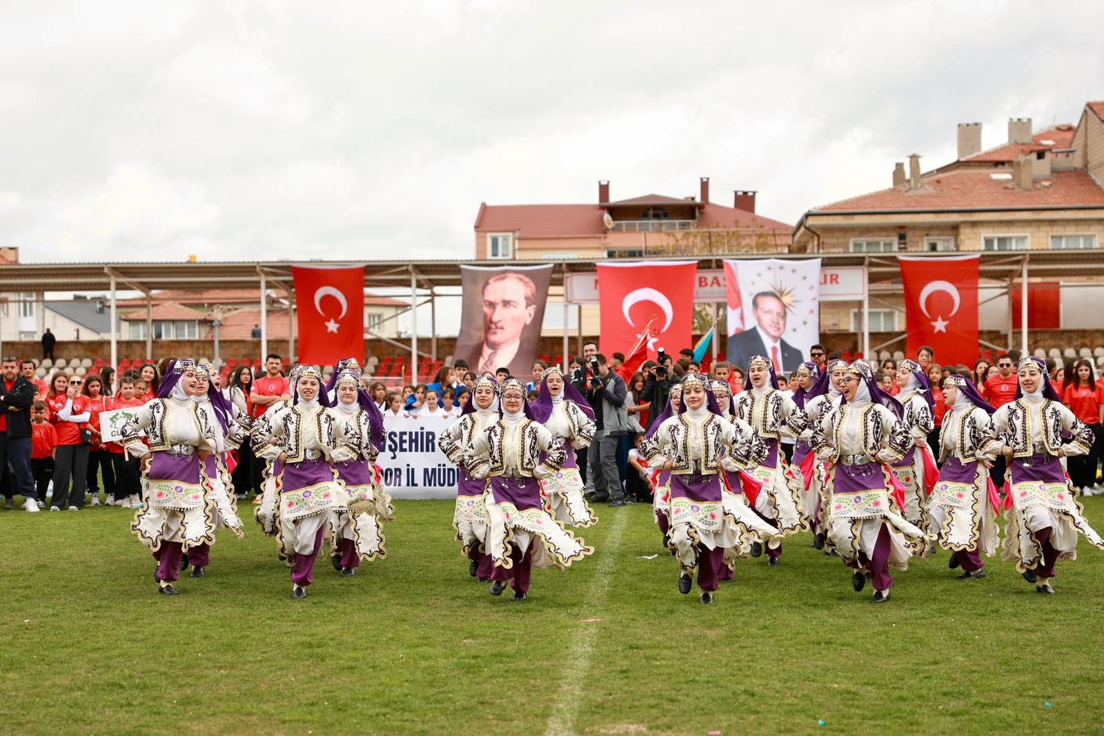 19 Mayıs Gençlik ve Spor Bayramı Coşkuyla Kutlandı