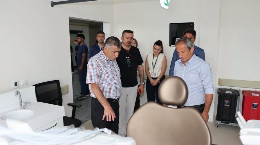 Aktekin, Diş Hekimliği Eğitim ve Hastane Binası’nı inceledi